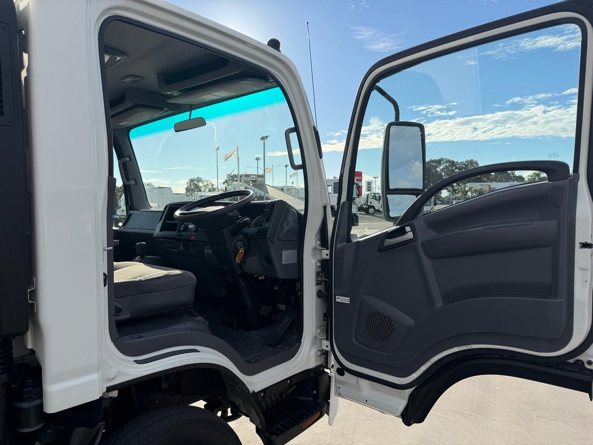 2020 Isuzu N Series NPR 45/55-155 image 16