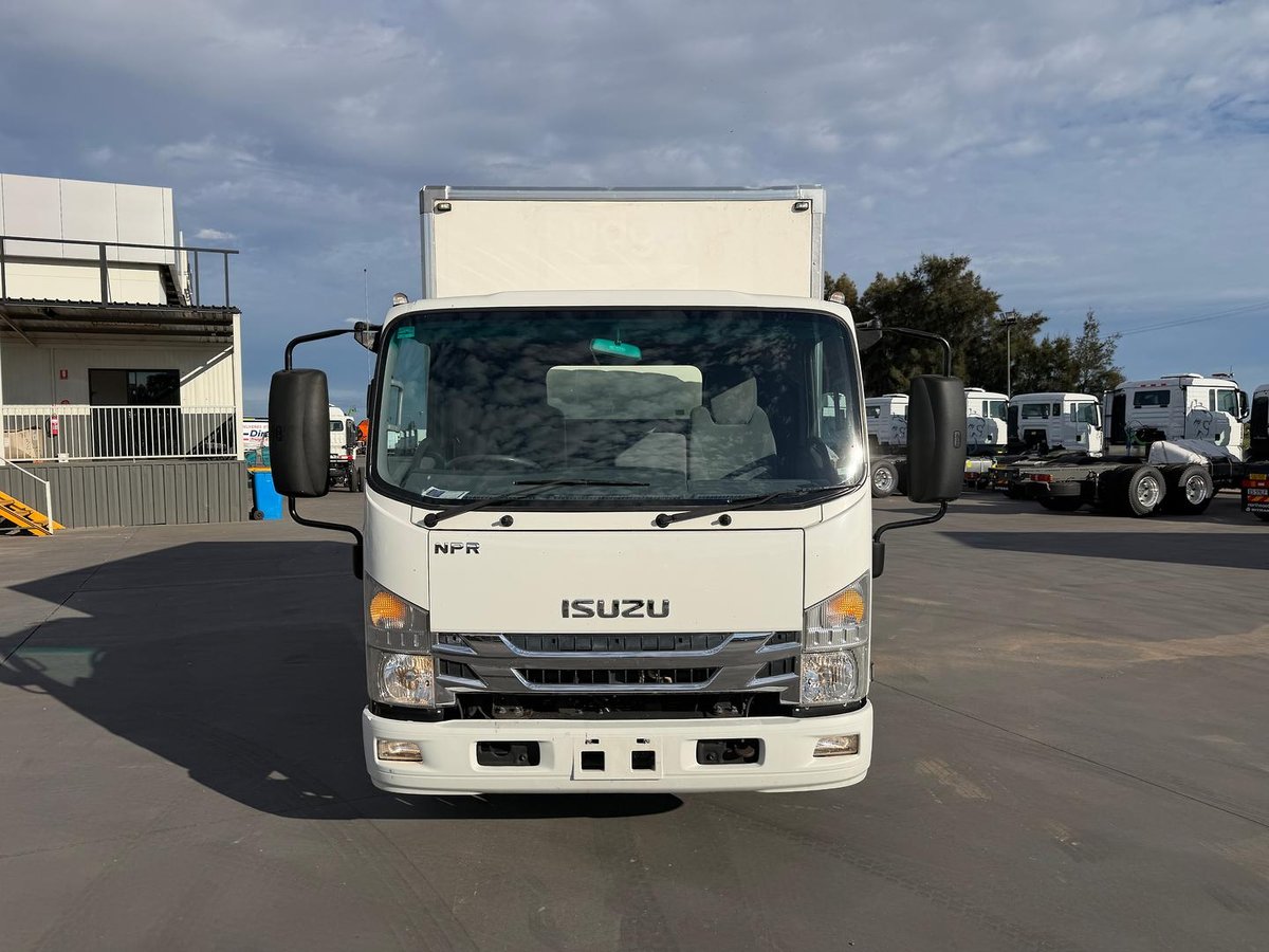 2020 Isuzu N Series NPR 45/55-155 image 8