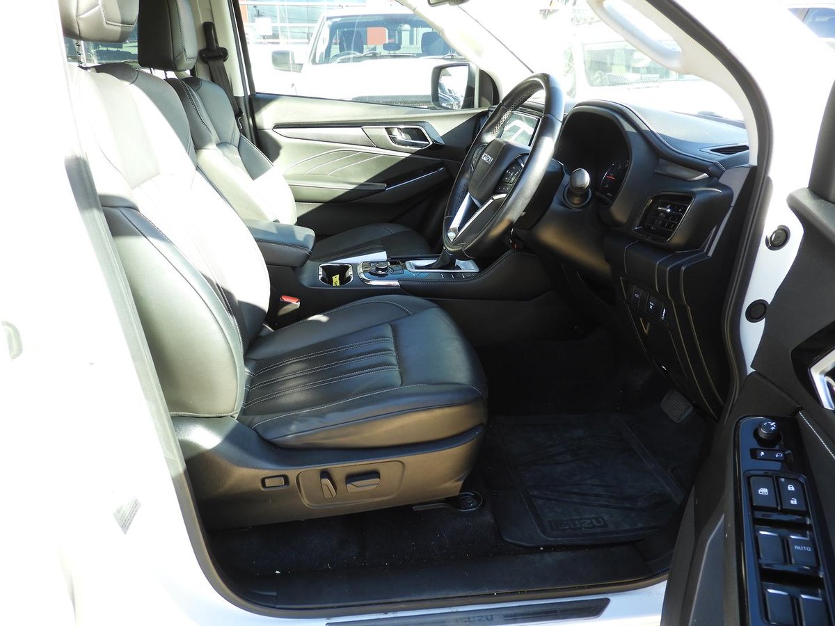 2021 Isuzu Mu-x Ls-t My21 4x4 Dual Range image 8