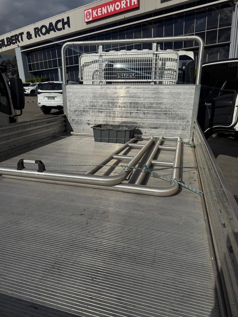 2022 Isuzu N Series NPR 45/55-155 Tradepack image 10