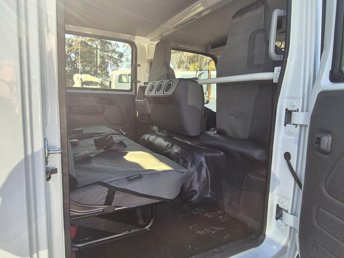 2026 Isuzu N Series NNR 45-150 DT C34 Traypack image 10