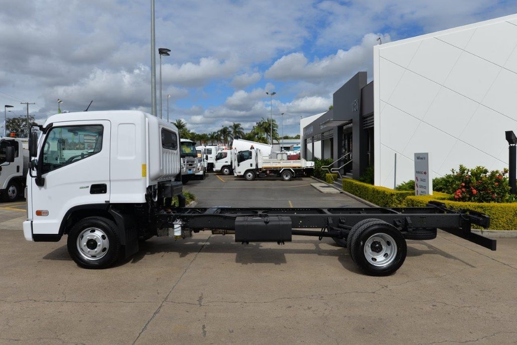 2026 Hyundai Ex10 Lwb image 2