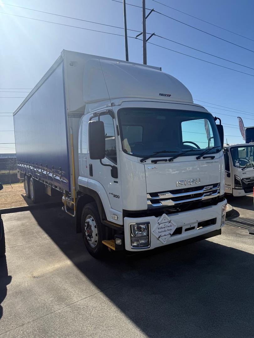 2023 Isuzu F Series FVL240-300 Freightpack image 20