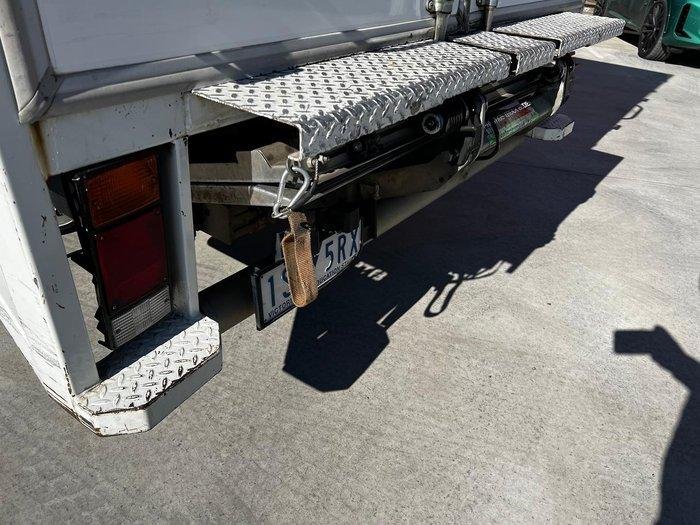 2021 Isuzu N Series Nnr 45-150 Vanpack image 18