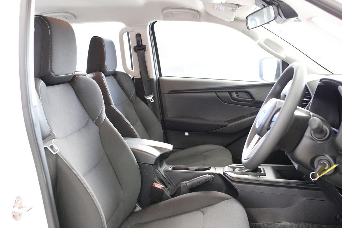 2025 Isuzu D-MAX SX MY25.5 4X4 Dual Range image 15