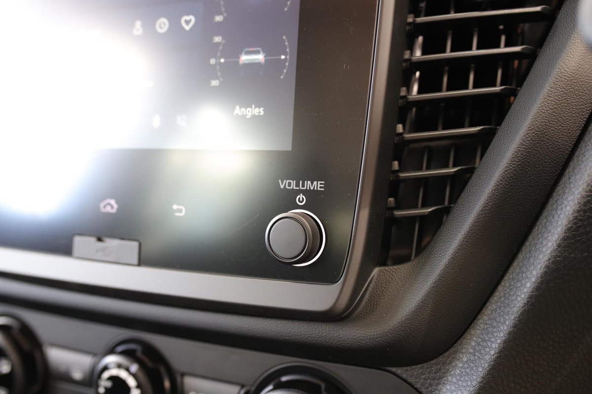 2025 Isuzu D-MAX SX MY25.5 4X4 Dual Range image 24