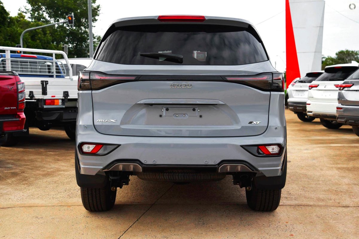 2026 Isuzu MU-X X-TERRAIN MY25.5 4X4 Dual Range image 9