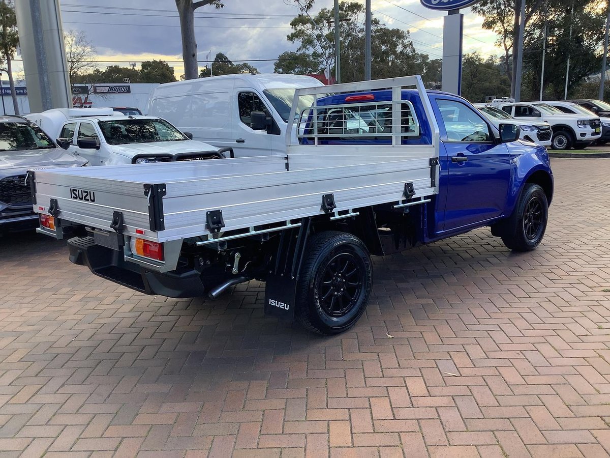 2026 Isuzu D-MAX SX High Ride MY25.5 4x2 image 8