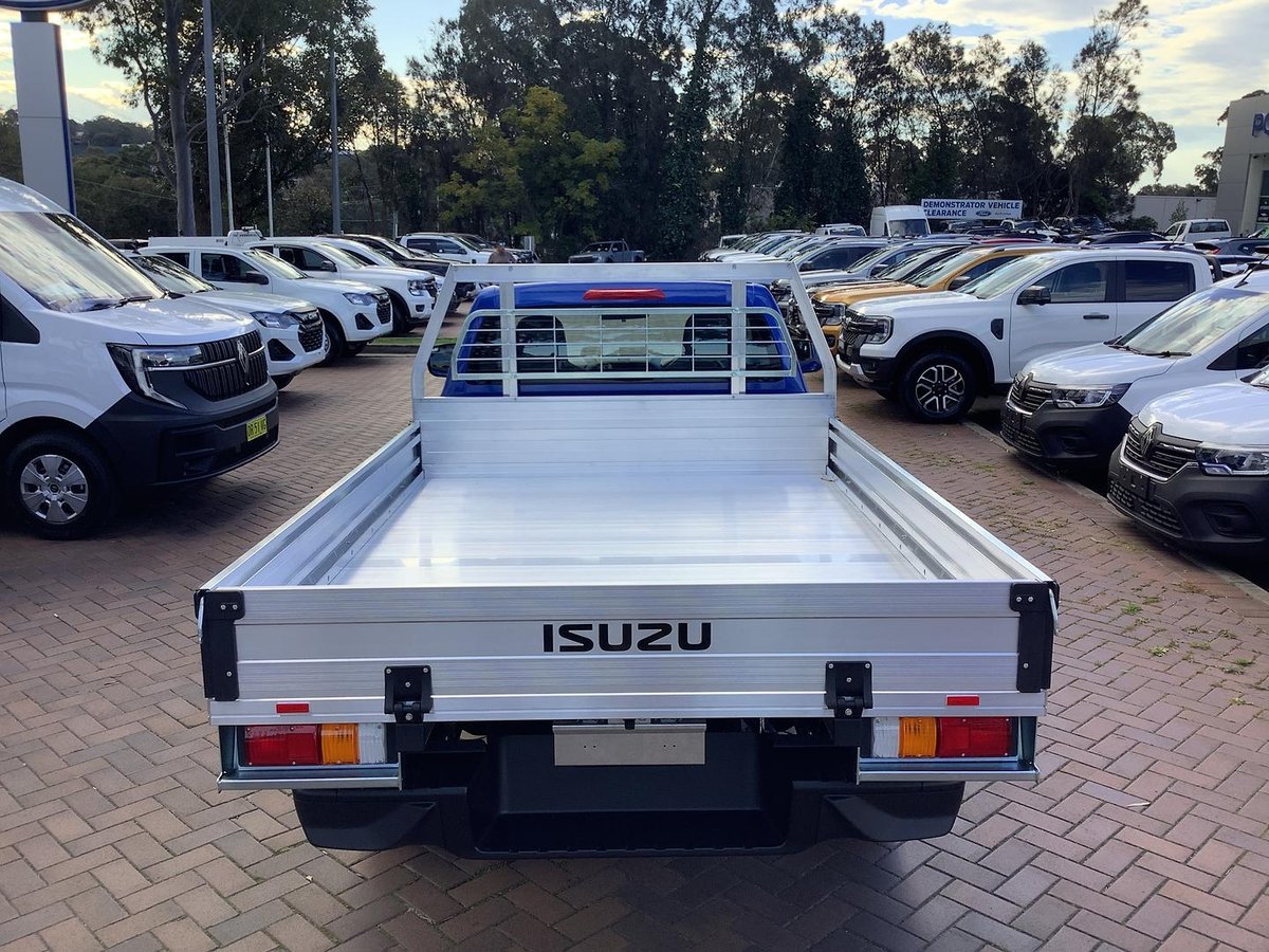 2026 Isuzu D-MAX SX High Ride MY25.5 4x2 image 9