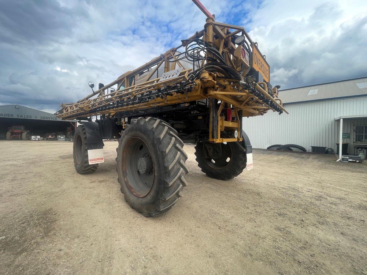 2021 Rogator 1300C image 12