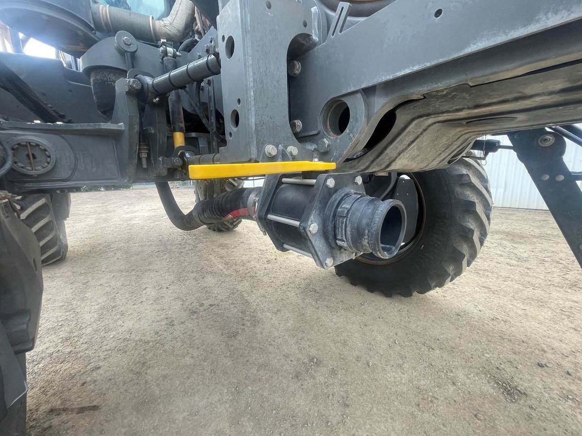 2021 Rogator 1300C image 17