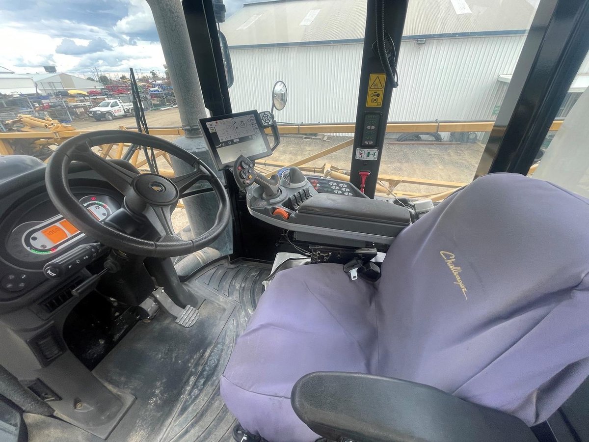 2021 Rogator 1300C image 3