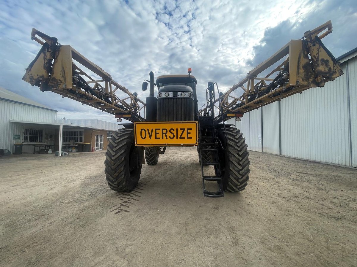 2021 Rogator 1300C image 7