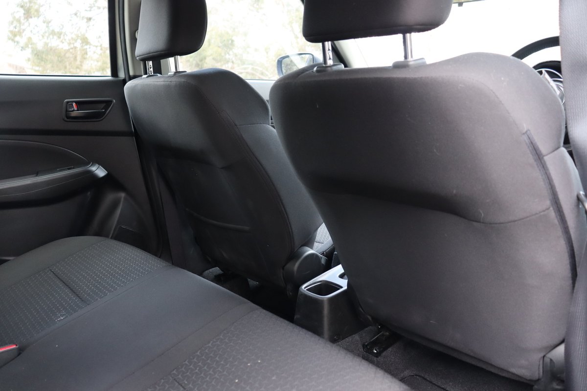2019 Suzuki Swift GL Navigator AZ image 19
