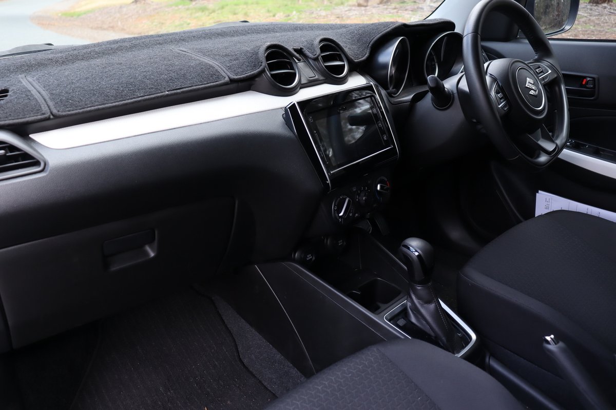 2019 Suzuki Swift GL Navigator AZ image 23