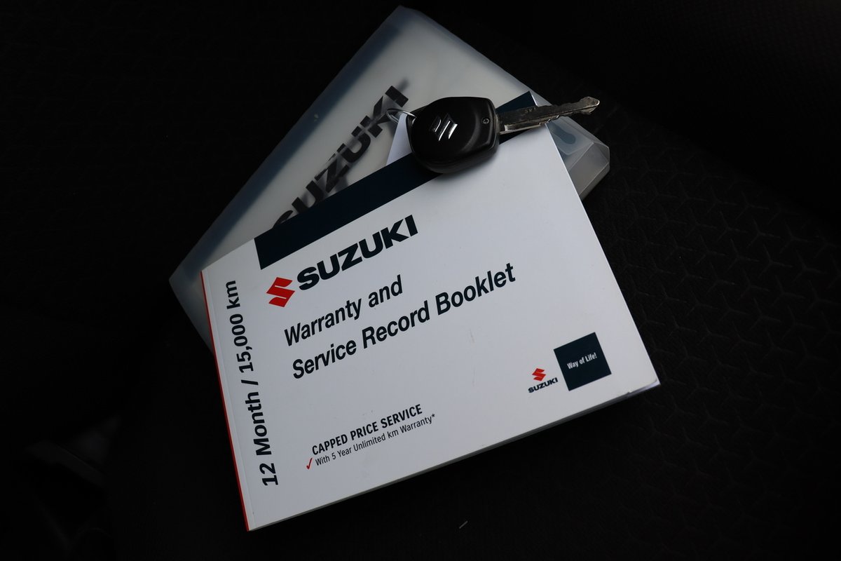 2019 Suzuki Swift GL Navigator AZ image 24