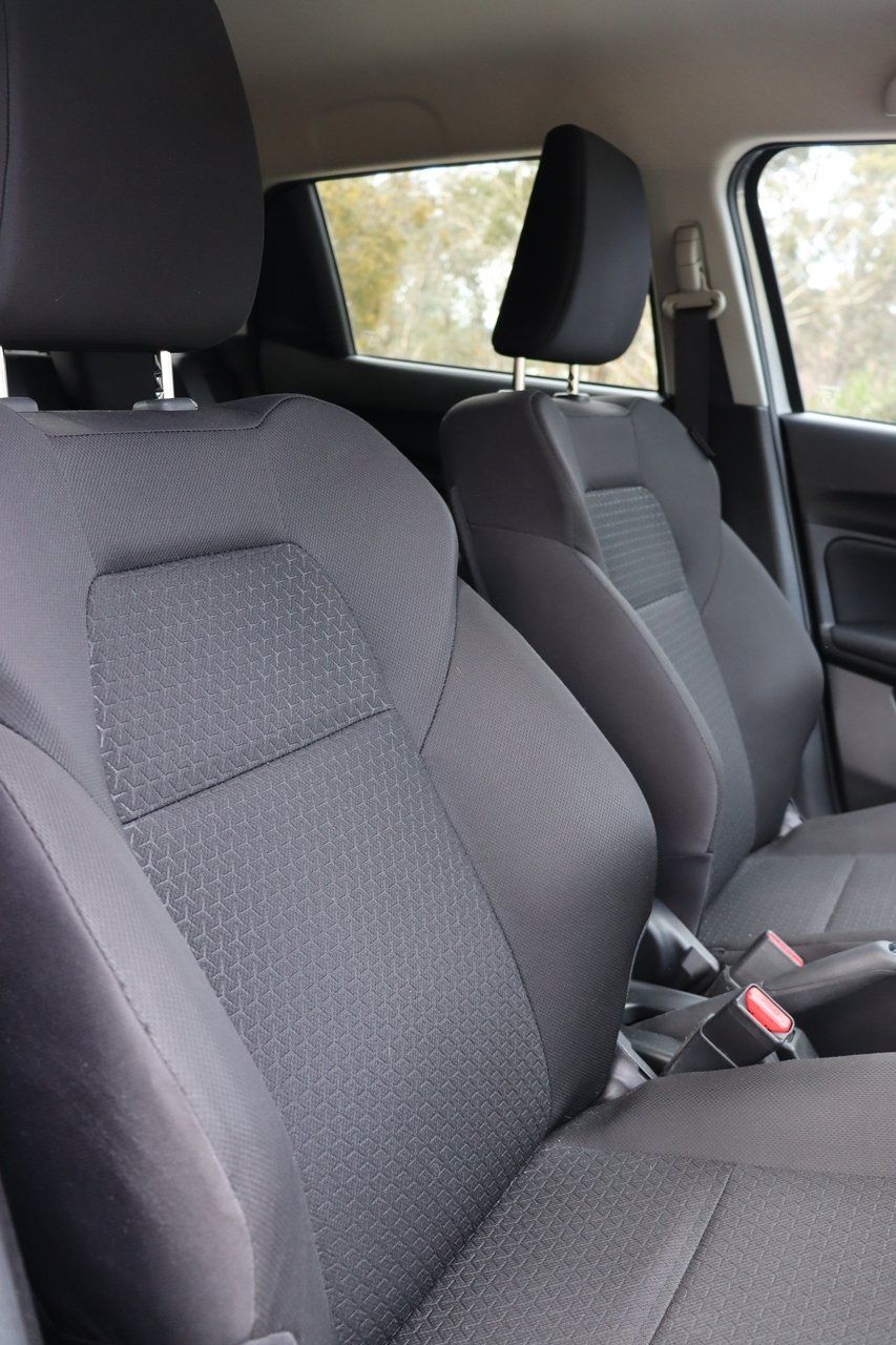 2019 Suzuki Swift GL Navigator AZ image 9