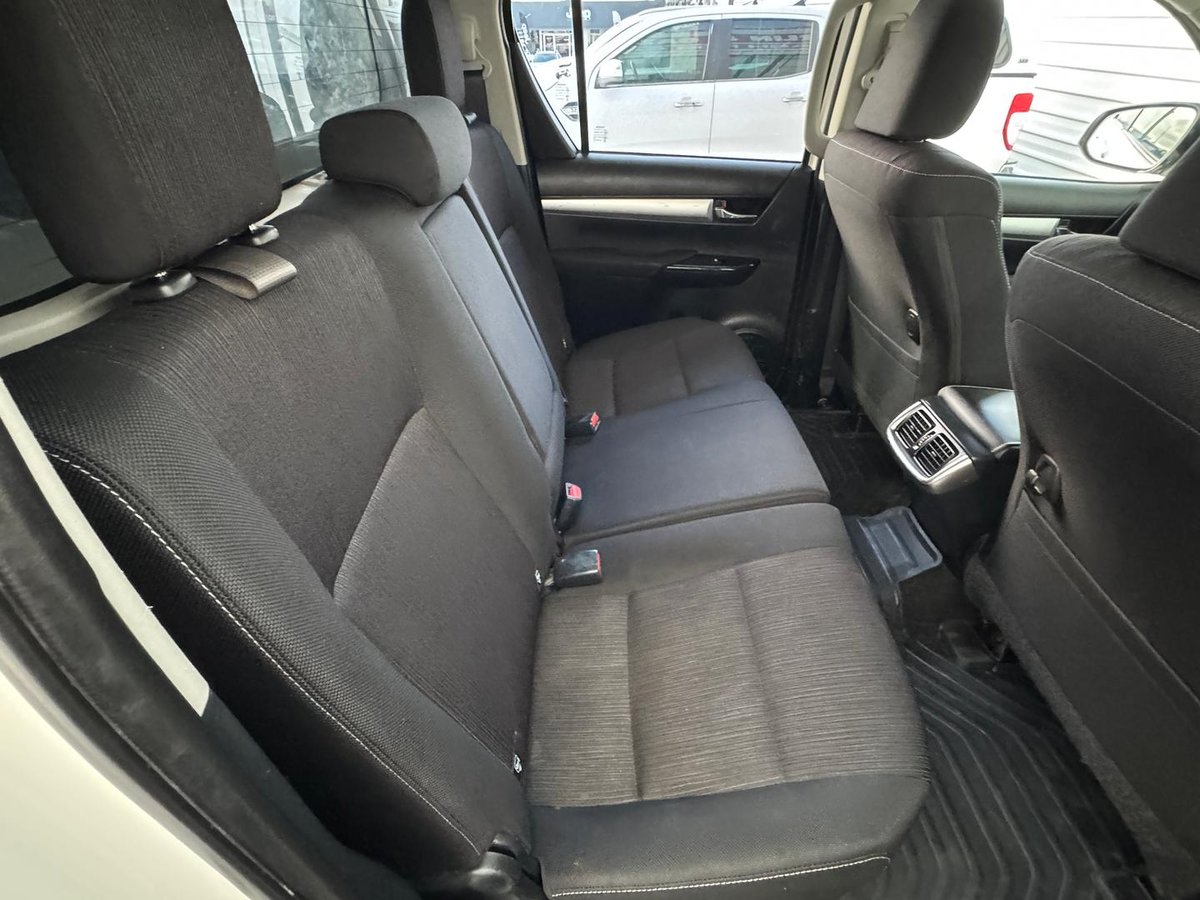 2018 Toyota Hilux SR5 GUN126R 4X4 Dual Range image 14