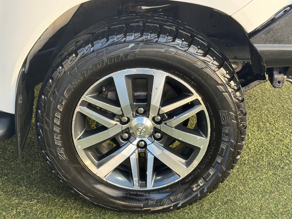 2018 Toyota Hilux SR5 GUN126R 4X4 Dual Range image 25
