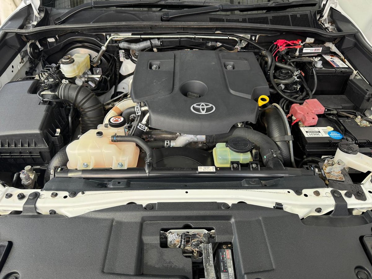 2018 Toyota Hilux SR5 GUN126R 4X4 Dual Range image 28