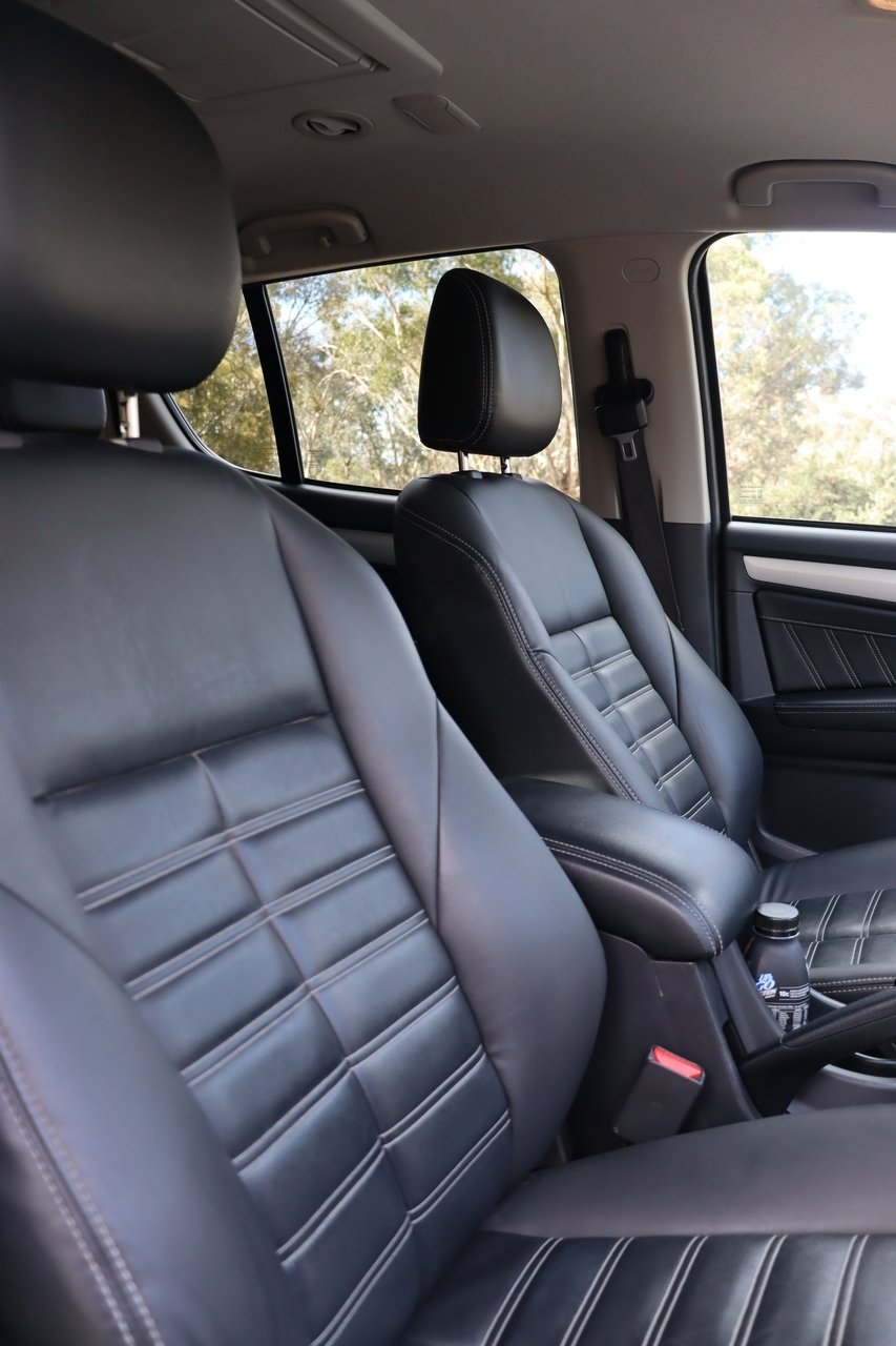 2018 Isuzu MU-X LS-T MY17 4X4 Dual Range image 9