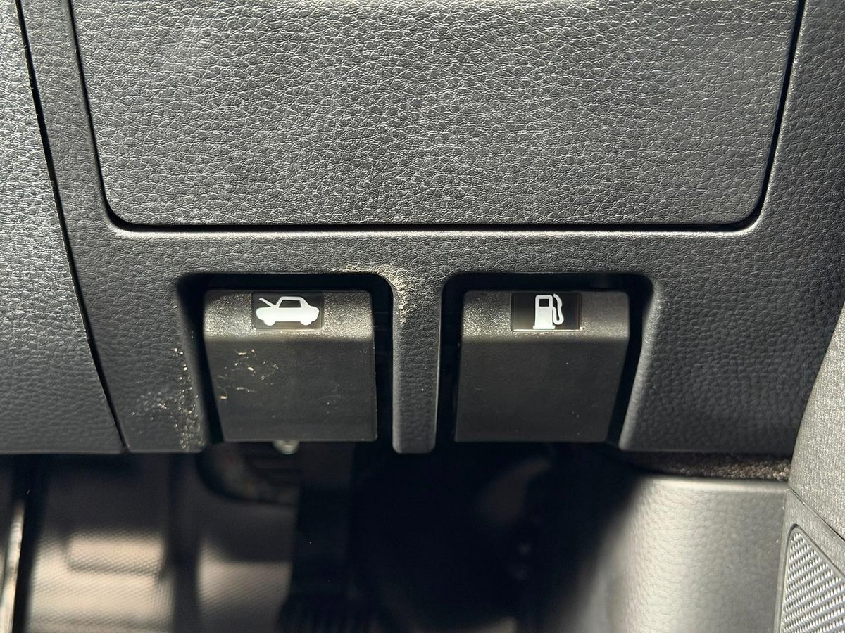 2026 Isuzu D-MAX X-RIDER MY25.5 4X4 Dual Range image 18
