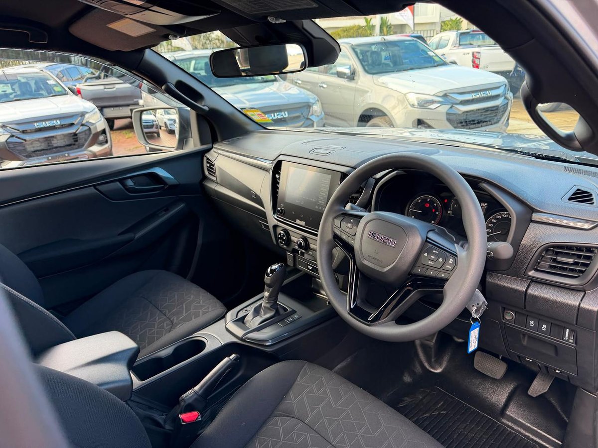 2026 Isuzu D-MAX X-RIDER MY25.5 4X4 Dual Range image 35