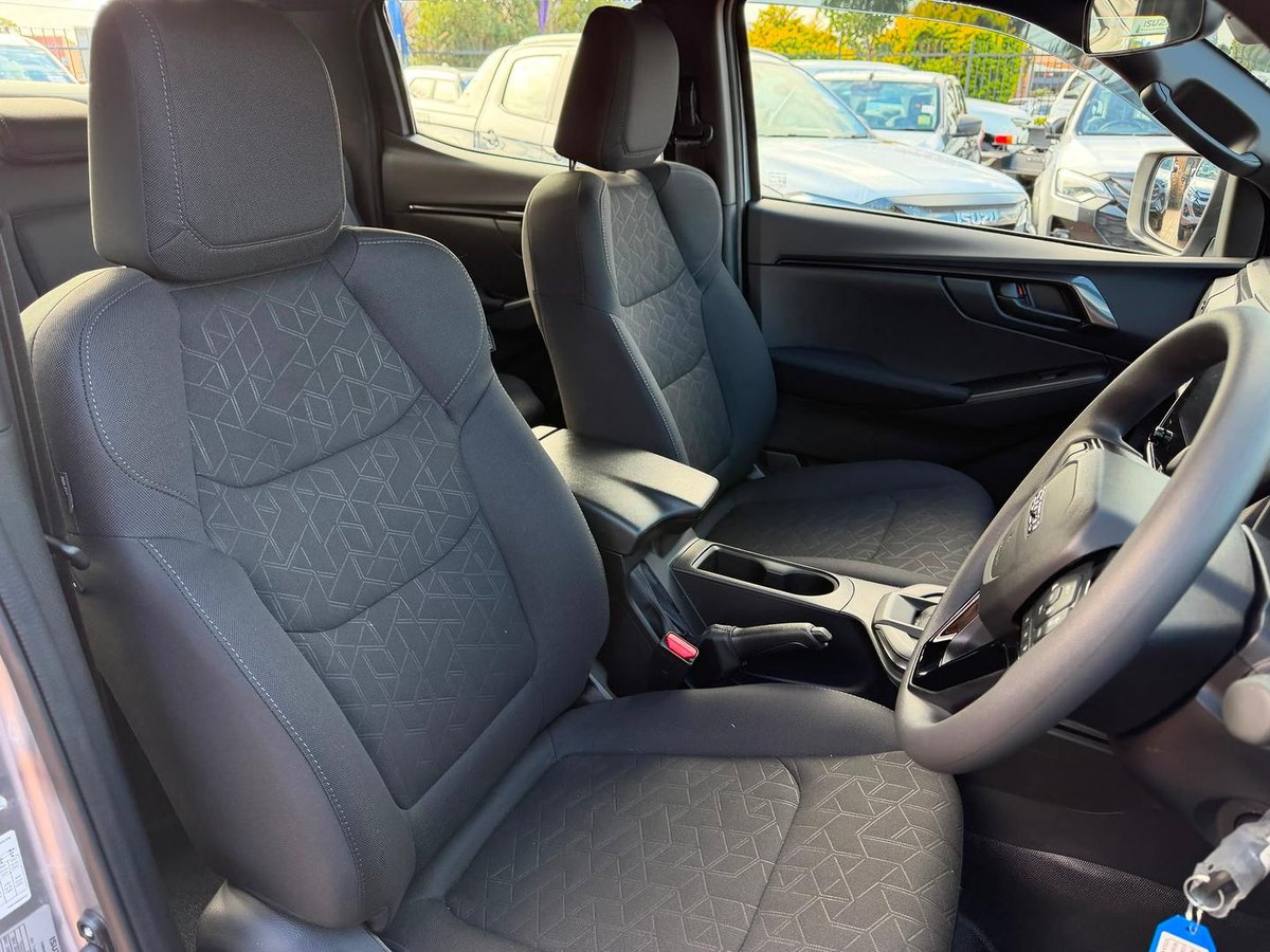 2026 Isuzu D-MAX X-RIDER MY25.5 4X4 Dual Range image 37