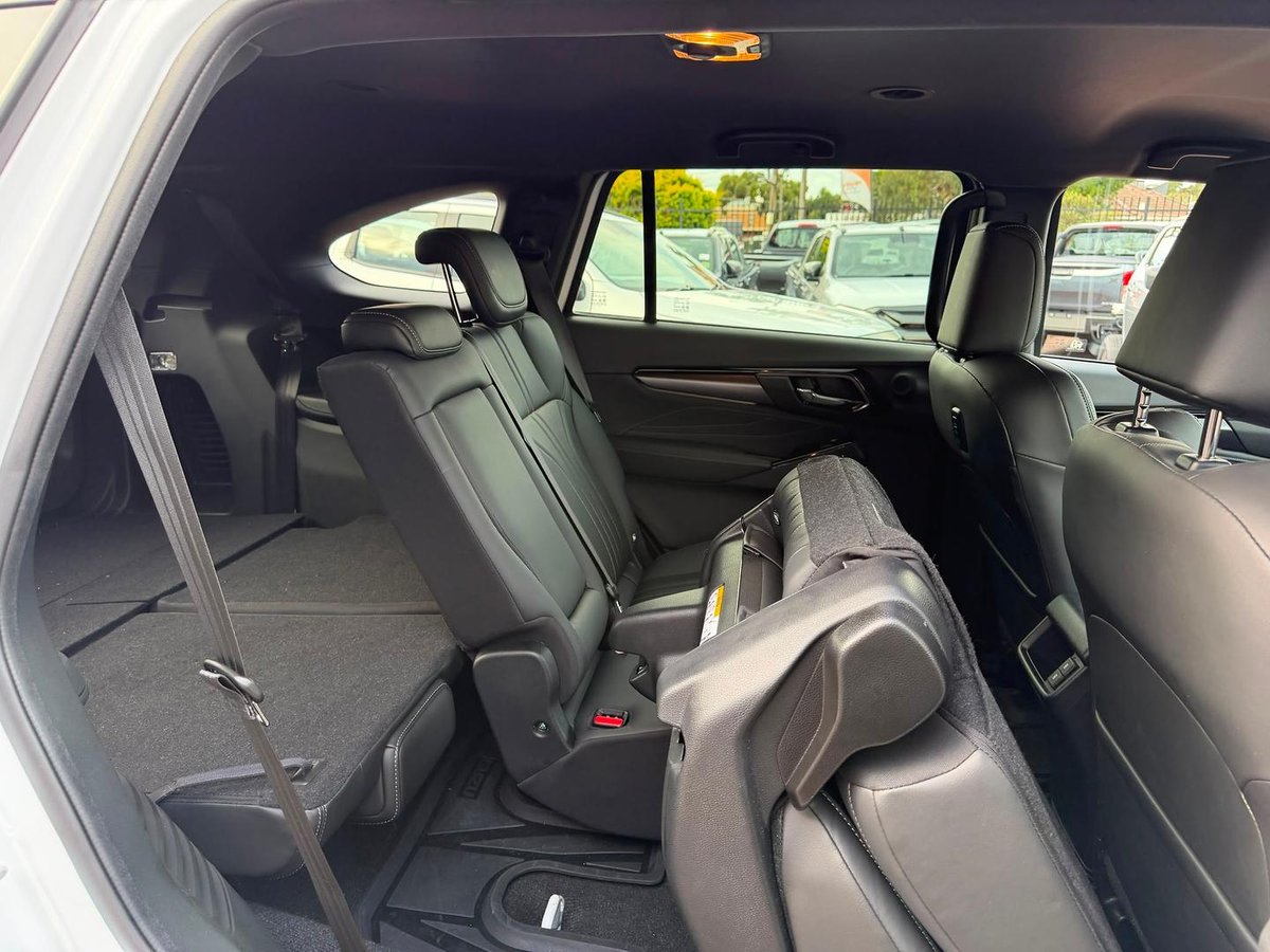 2025 Isuzu MU-X LS-T MY25.5 4X4 Dual Range image 12