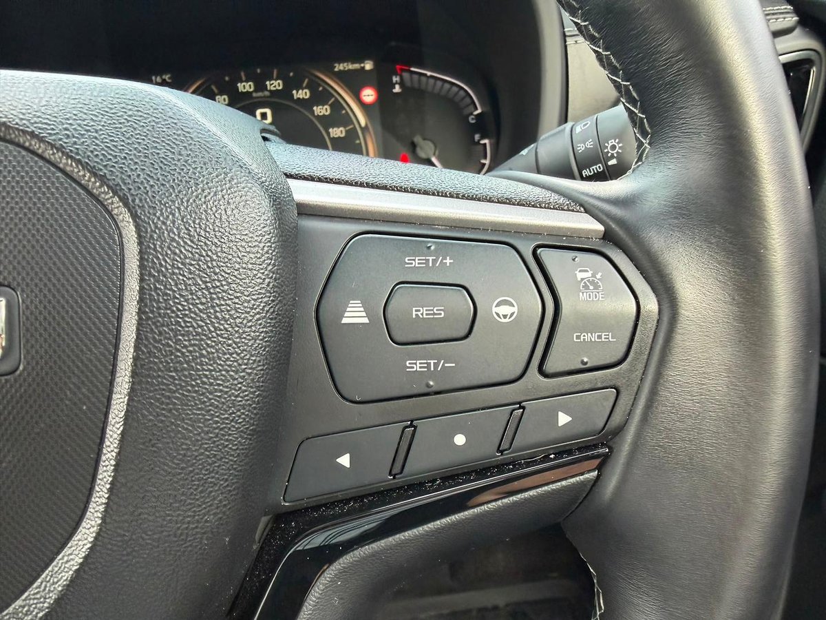 2025 Isuzu MU-X LS-T MY25.5 4X4 Dual Range image 35