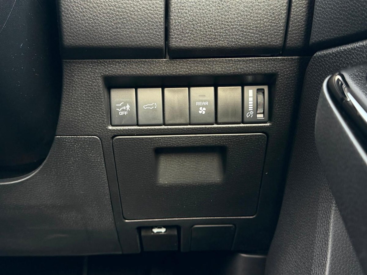 2025 Isuzu MU-X LS-T MY25.5 4X4 Dual Range image 30