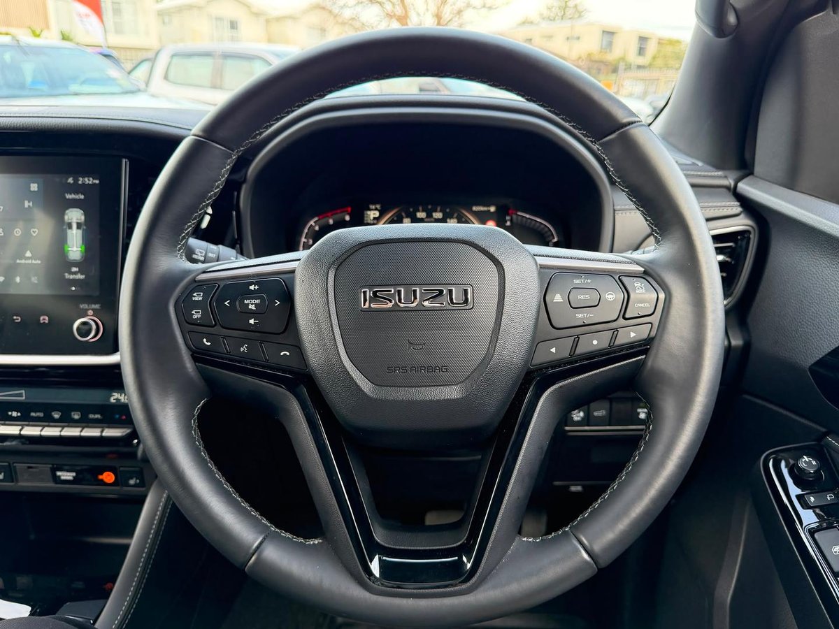 2025 Isuzu MU-X LS-T MY25.5 4X4 Dual Range image 11