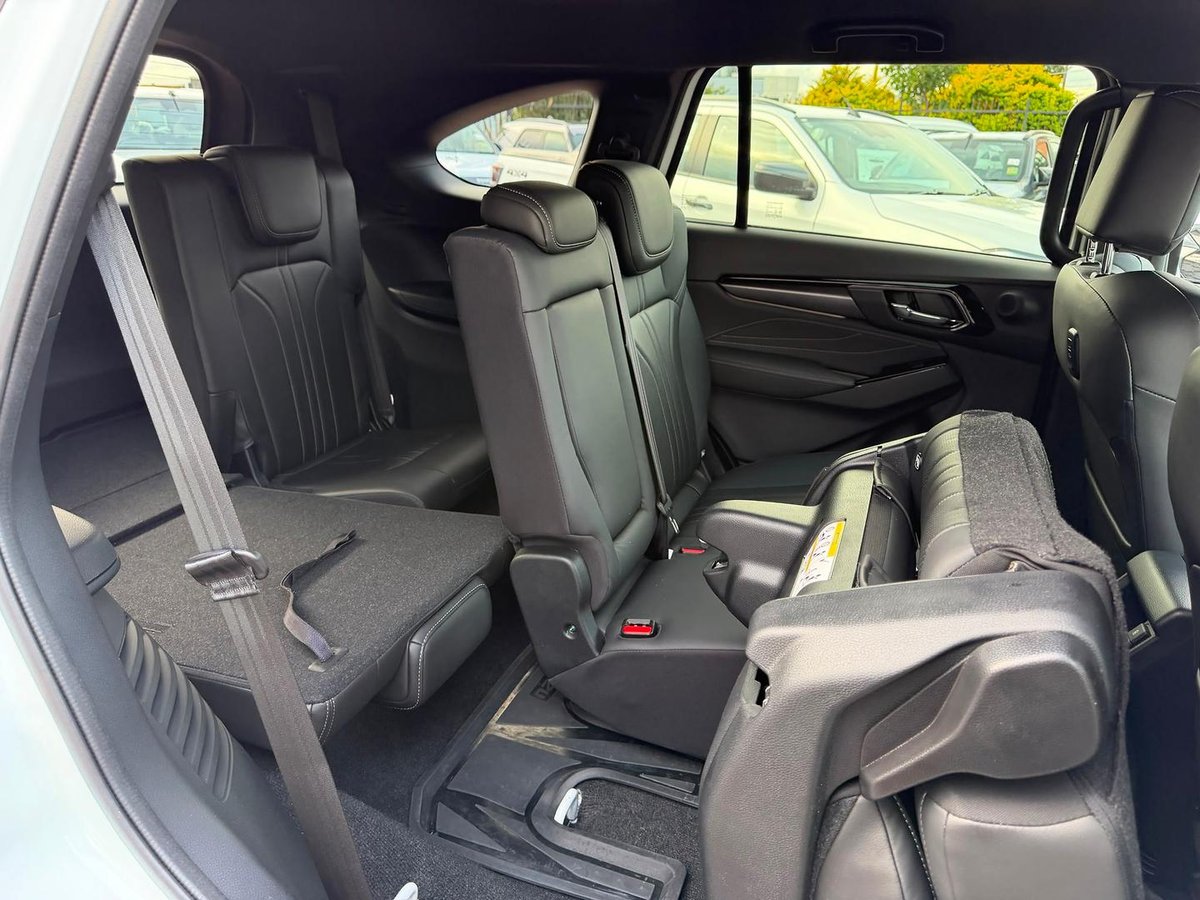 2025 Isuzu MU-X LS-T MY25.5 4X4 Dual Range image 35
