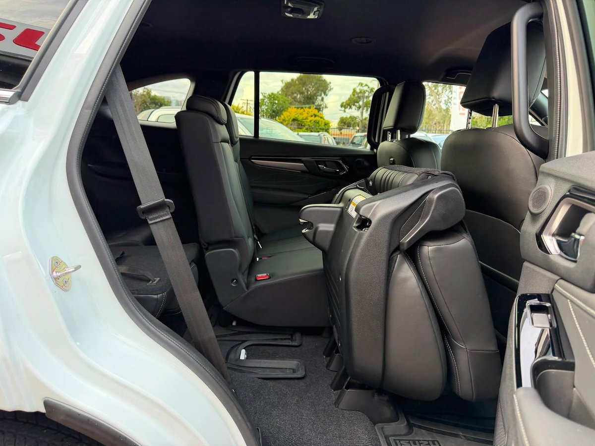2025 Isuzu MU-X LS-T MY25.5 4X4 Dual Range image 34