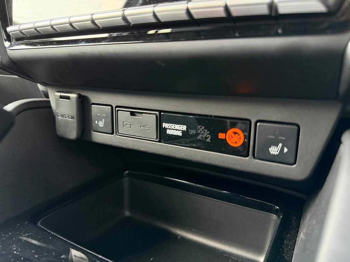 2025 Isuzu MU-X LS-T MY25.5 4X4 Dual Range image 24