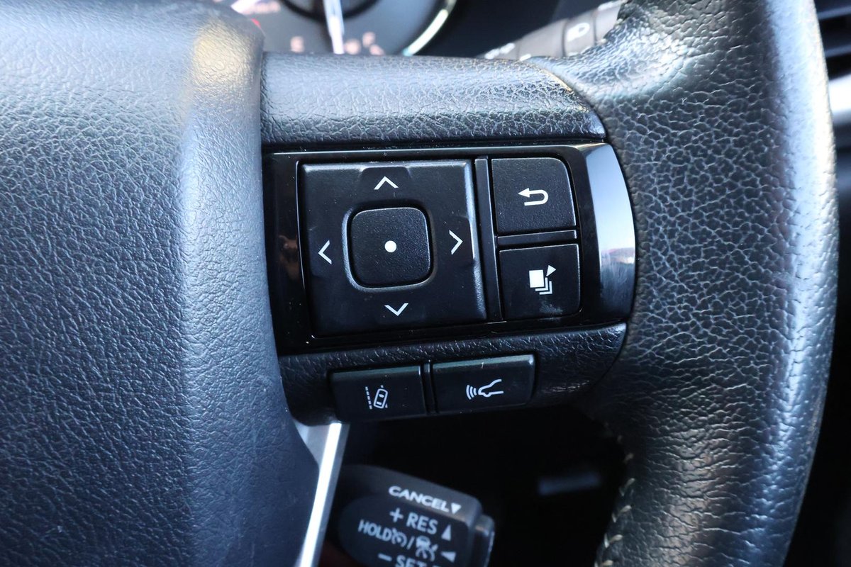2021 Toyota Hilux SR5 GUN126R 4X4 Dual Range image 11
