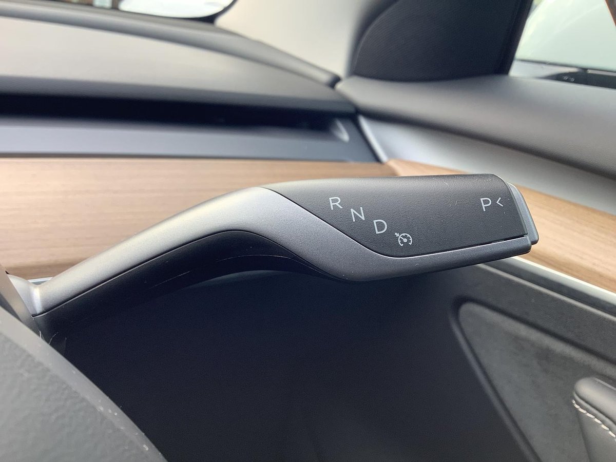 2023 Tesla Model 3 Rear-Wheel Drive image 28