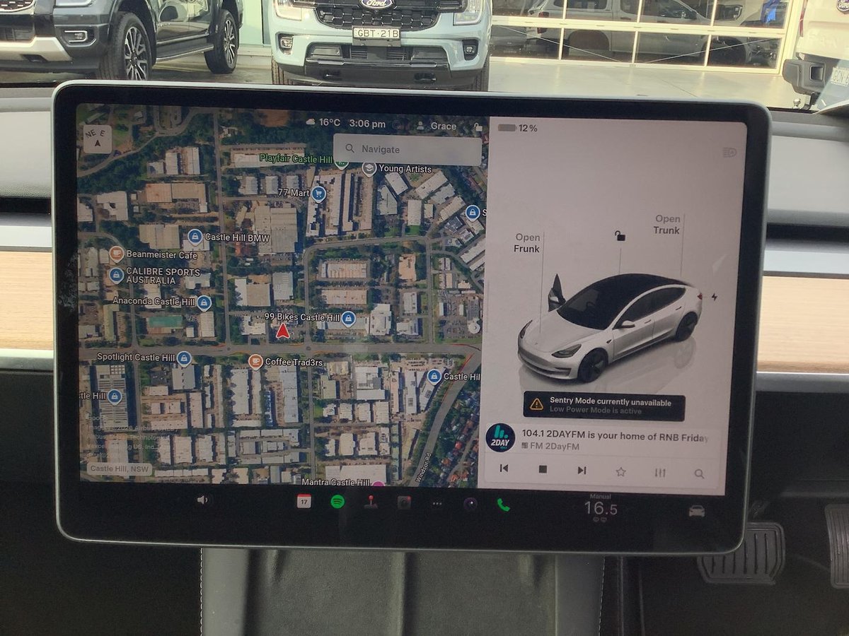2023 Tesla Model 3 Rear-Wheel Drive image 32