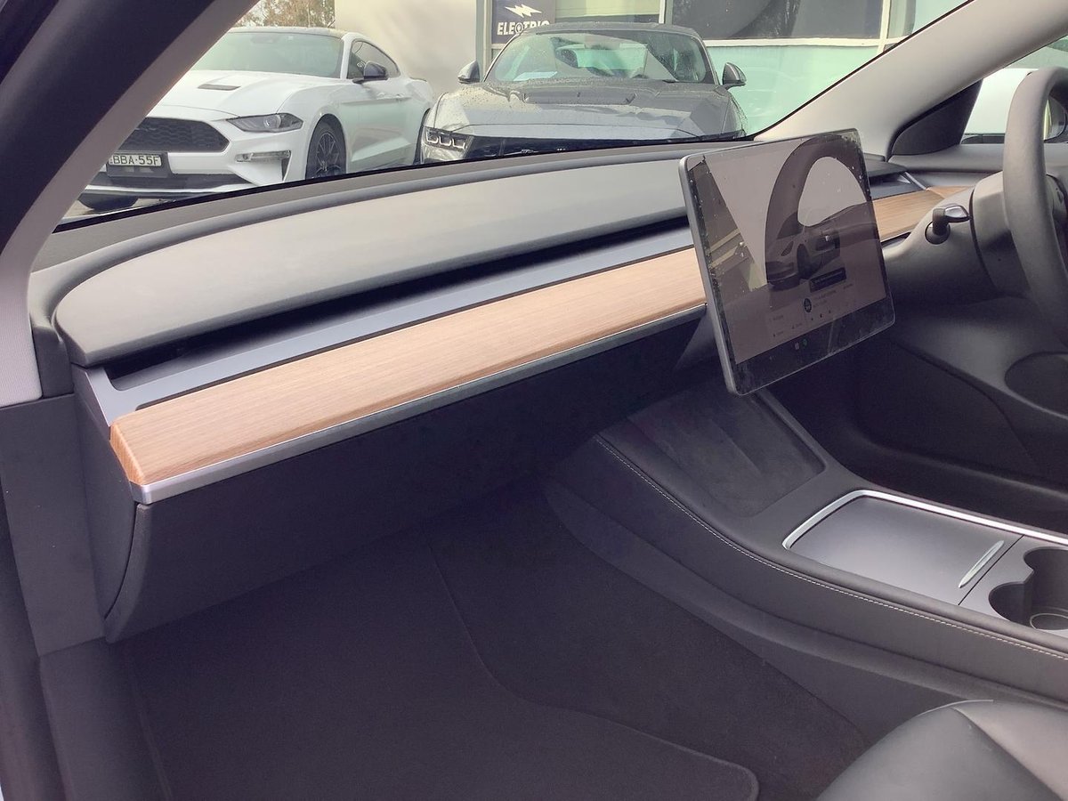 2023 Tesla Model 3 Rear-Wheel Drive image 22