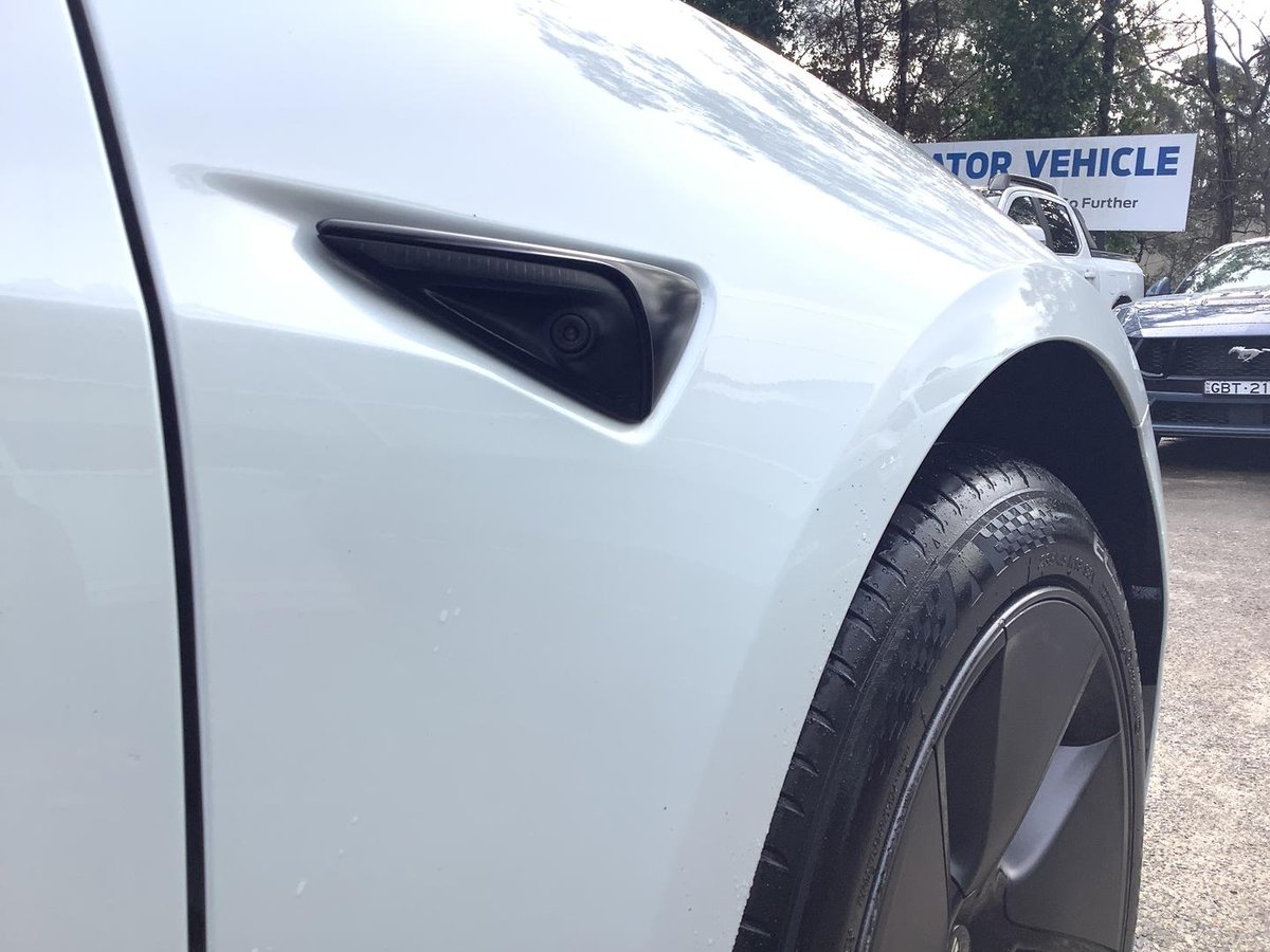 2023 Tesla Model 3 Rear-Wheel Drive image 13