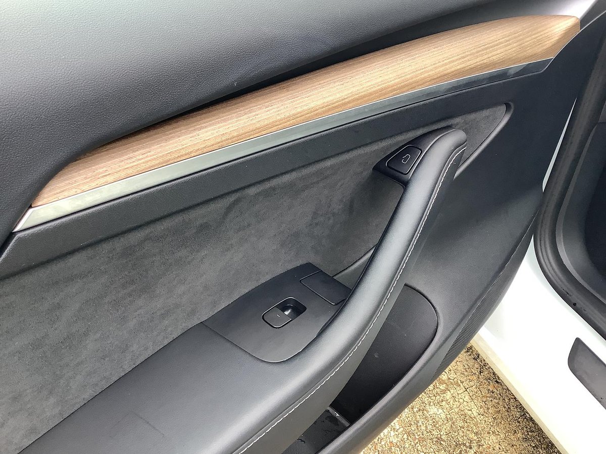 2023 Tesla Model 3 Rear-Wheel Drive image 21