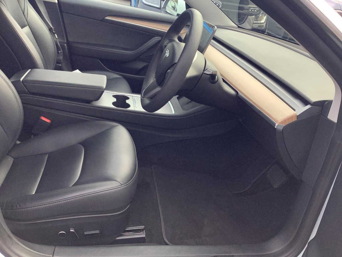 2023 Tesla Model 3 Rear-Wheel Drive image 24