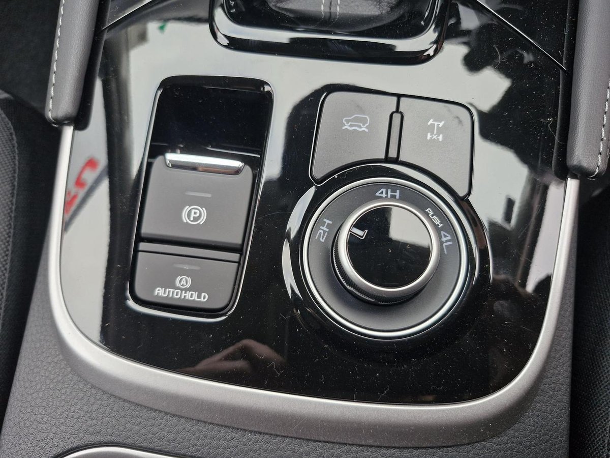 2026 Isuzu MU-X LS-U MY25.5 4X4 Dual Range image 30