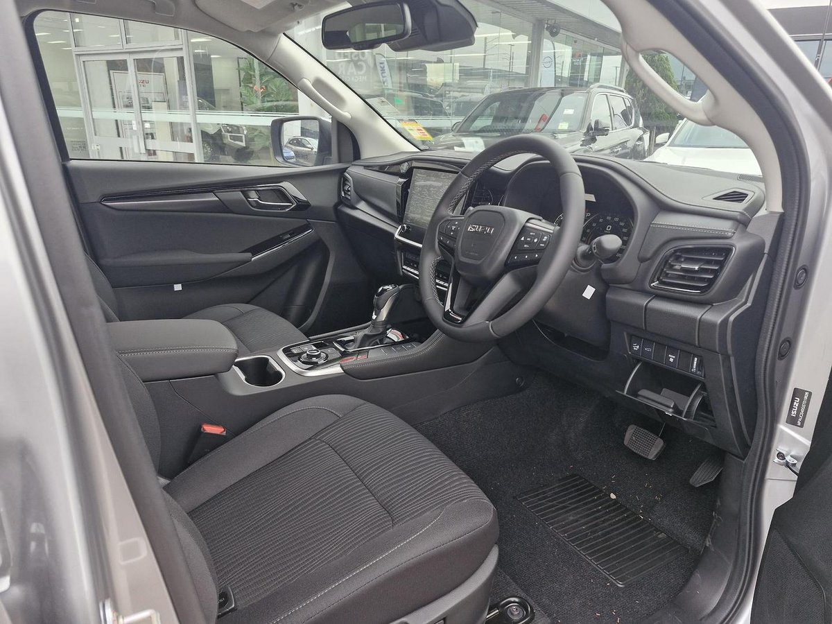 2026 Isuzu MU-X LS-U MY25.5 4X4 Dual Range image 20