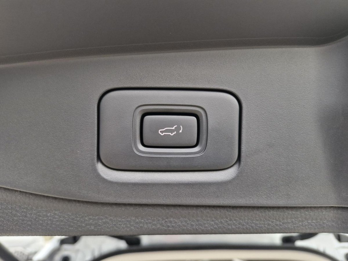 2026 Isuzu MU-X LS-U MY25.5 4X4 Dual Range image 9