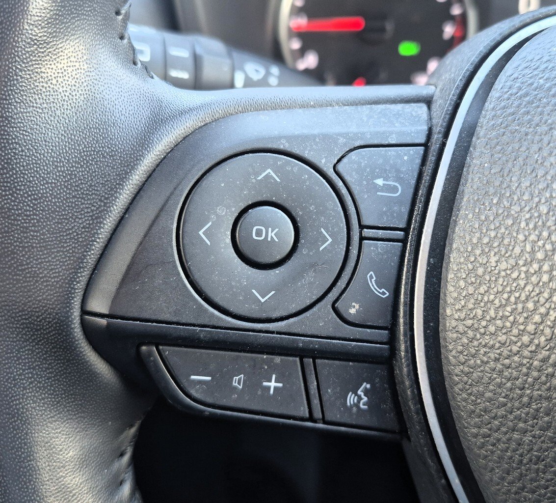 2021 Toyota RAV4 image 15