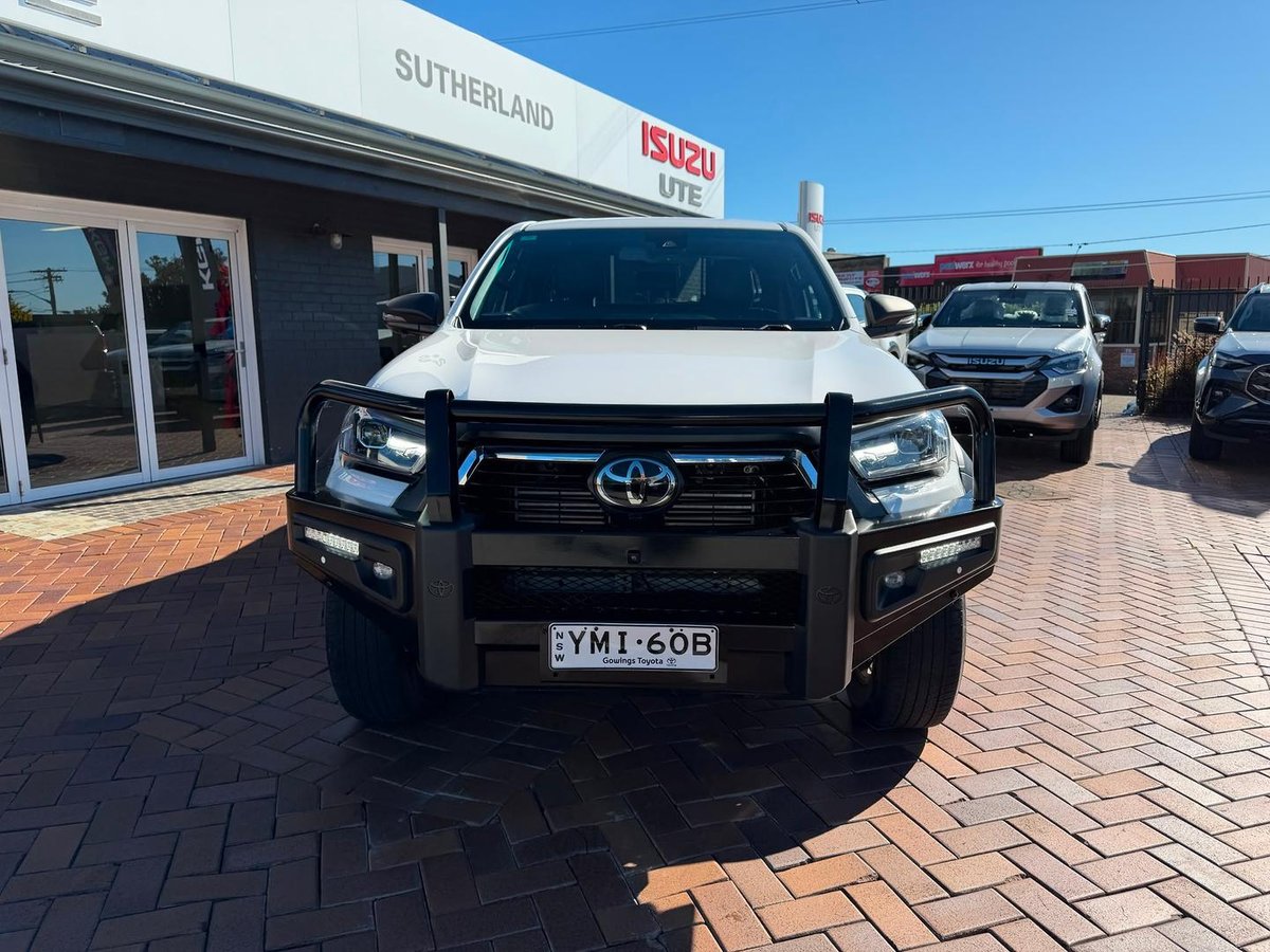 2023 Toyota Hilux Rogue GUN126R 4X4 Dual Range image 10