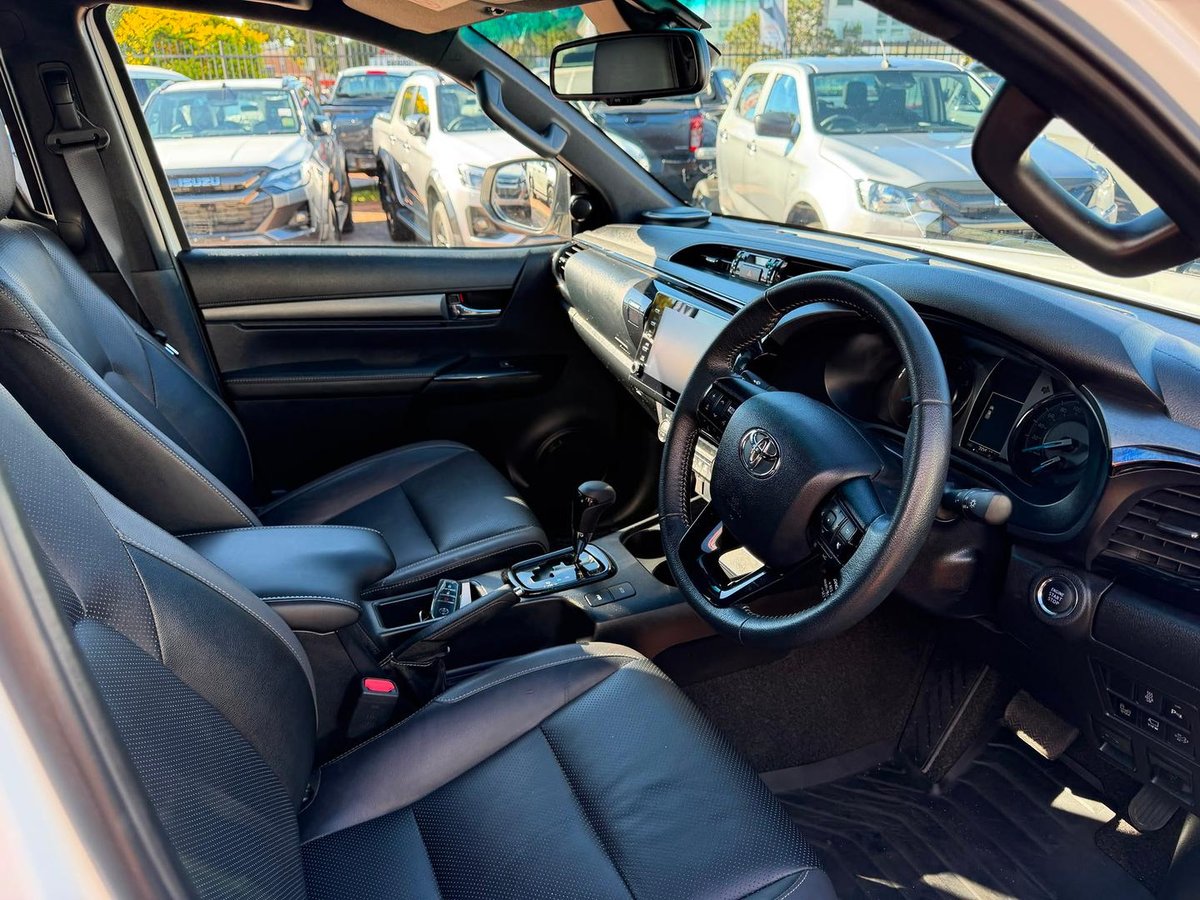 2023 Toyota Hilux Rogue GUN126R 4X4 Dual Range image 25