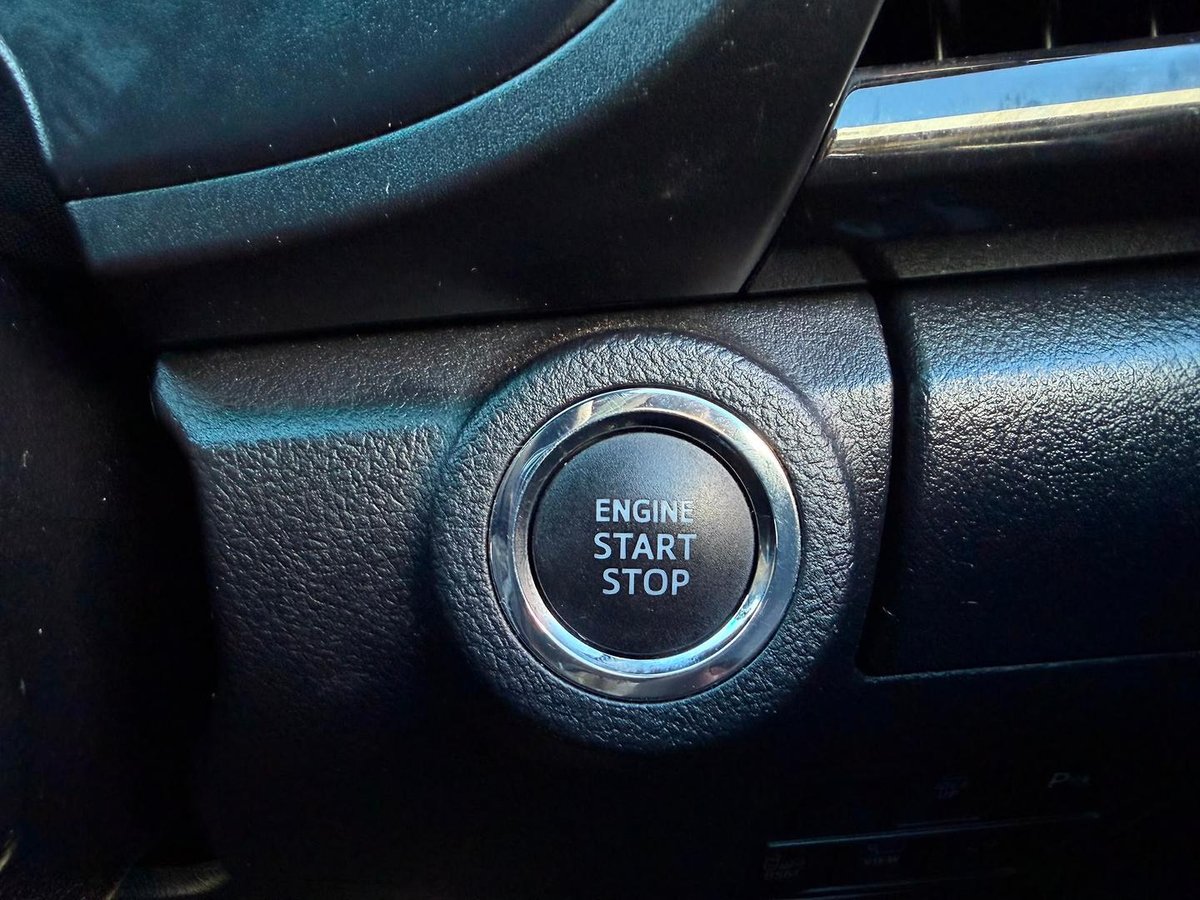 2023 Toyota Hilux Rogue GUN126R 4X4 Dual Range image 23