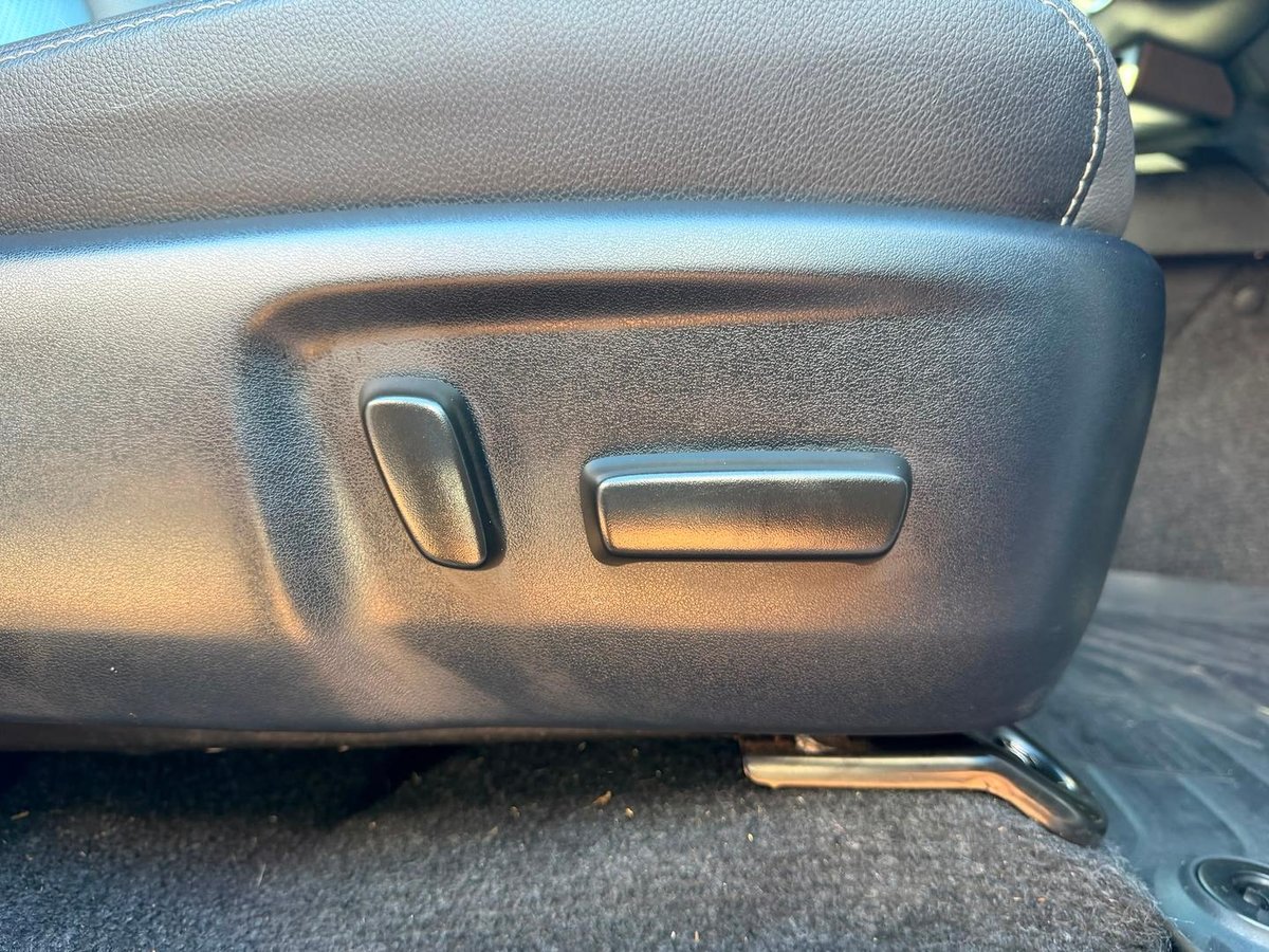 2023 Toyota Hilux Rogue GUN126R 4X4 Dual Range image 26